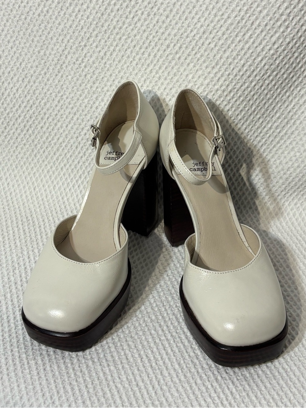 Jeffrey Campbell Sz 8 (estimated) Star-Man Cream Mary Jane Block Heel Pumps